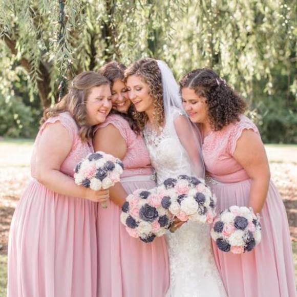 Meet your Posher, Lydia - Picture 1 of 1